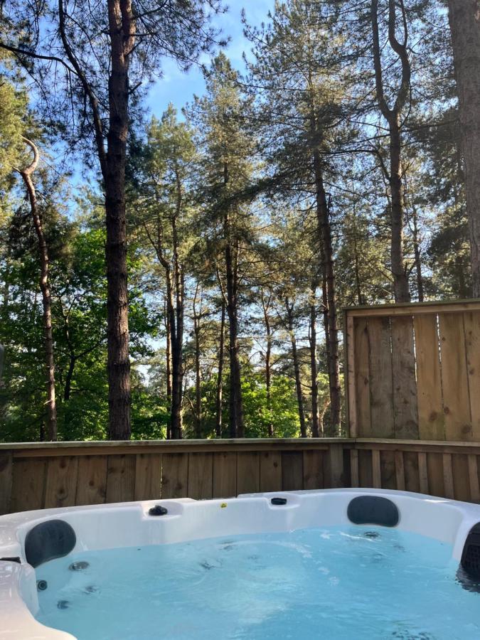 Keepers Cabin - Hot Tub Кингс-Линн Экстерьер фото